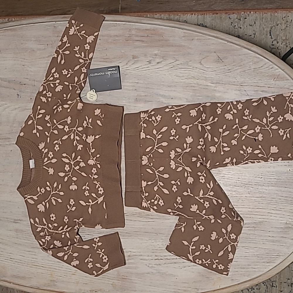 Girl's Sweater set